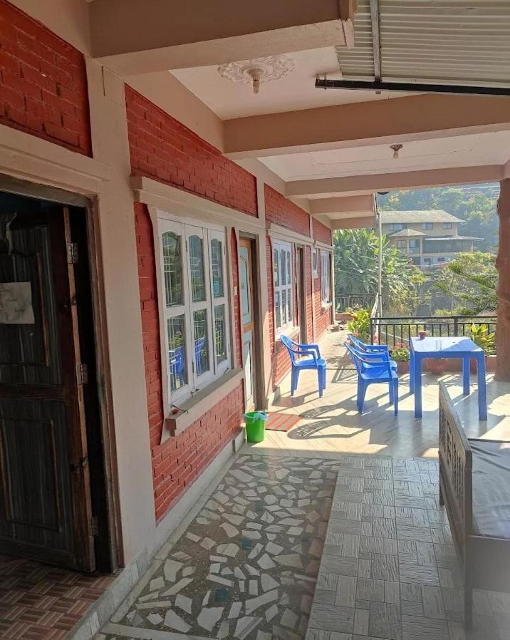 Gautam Garden Guest House ポカラ エクステリア 写真
